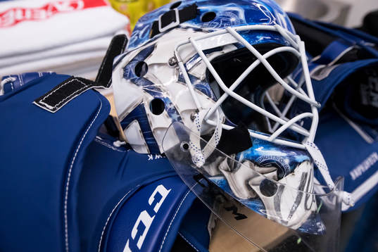 Målvakts mask i ishockeymatchen i SHL mellan Leksand och