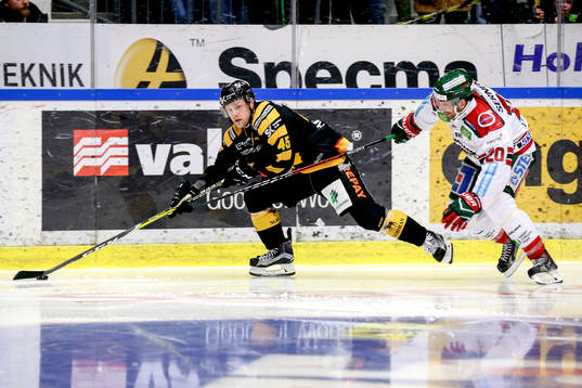 Skellefteås Oscar Möller och Frölundas Joel Lundqvist