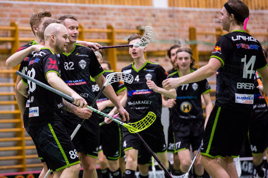 Åstorp Kvidinges spelare jublar