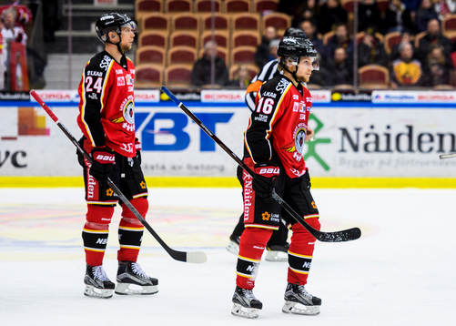 Luleås Johan Harju (v) och Einar Emanuelsson (h) deppar