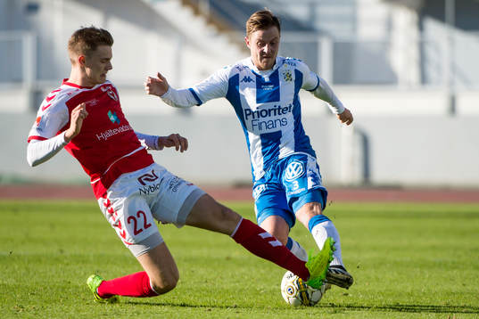 Kalmars Svante Ingelsson och IFK Göteborgs Scott Jamieson