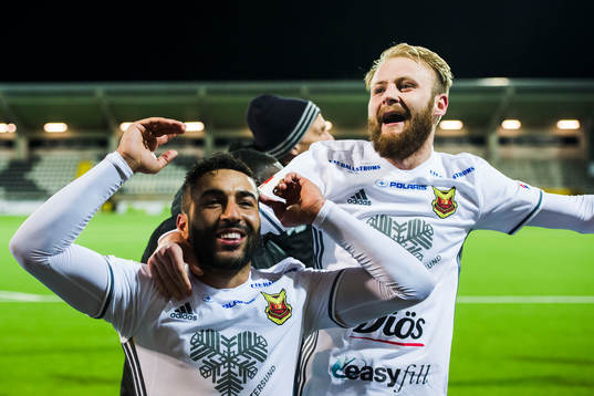 Östersunds Saman Ghoddos jublar med Curtis Edwards