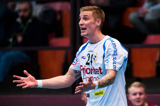 Redbergslids Linus Arnesson reagerar