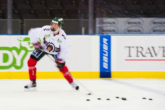 Frölundas Rasmus Dahlin skjuter