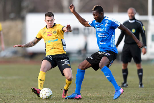 Elfsborgs Rasmus Rosenqvist och Halmstads Aboubakar Keita
