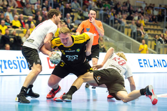 Lugis Anders Hallberg och Sävehofs Viktor Rhodin och Lugis