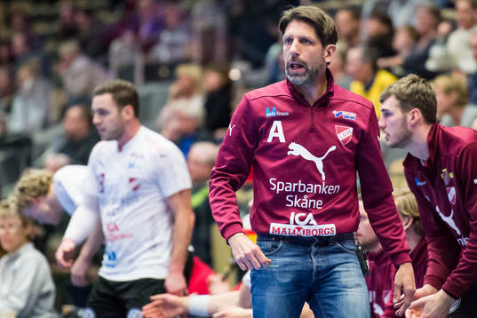 Lugis tränare Tomas Axnér