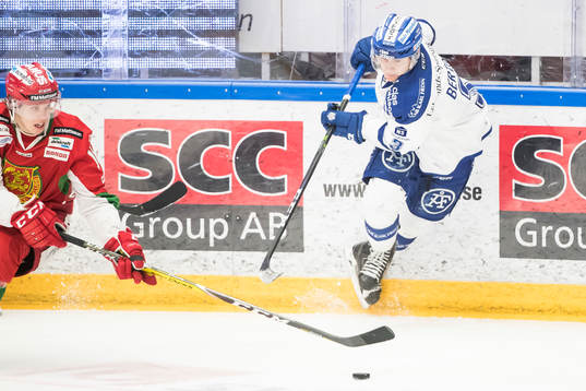 Leksands Daniel Bertov  i ishockeymatchen i direktkvalet