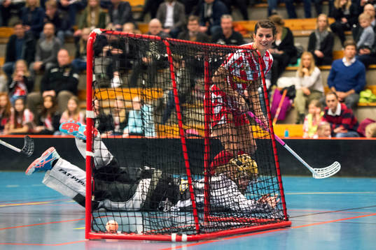 Pixbos Linda Andersson jublar