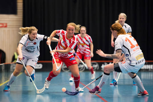 Rönnbys Elin Björkman, Pixbos Emmelie Södergren och
