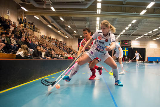 Pixbos Linda Andersson och Rönnbys Julia Johansson