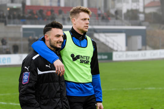 Halmstads Sead Haksabanovic och målvakt Malkolm Nilsson