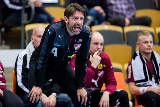 Lugis tränare Tomas Axnér