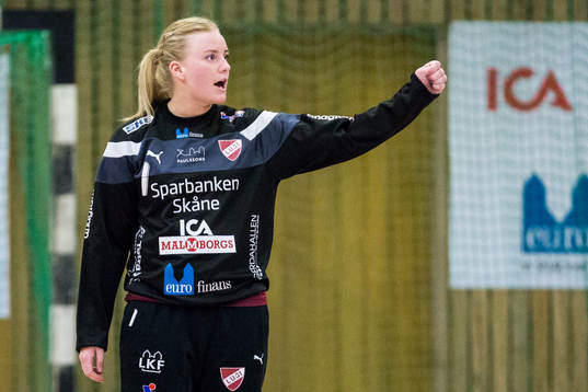 Lugis målvakt Ida Nilsson jublar