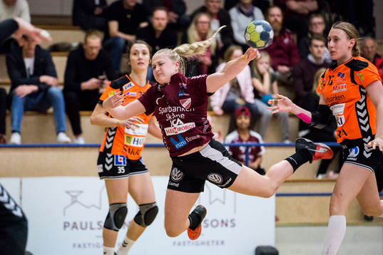 Lugis Hanna Blomstrand skjuter