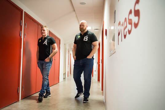 Sävehofs tränare Robert Wedberg och assisterande tränare
