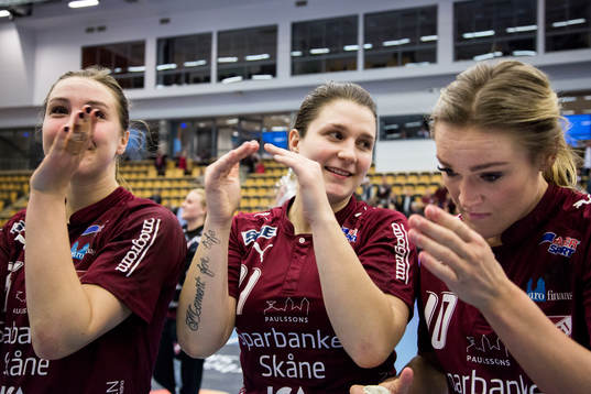 Lugis Olivia Löfqvist, Filippa Sarenbrant  och  Beatrice