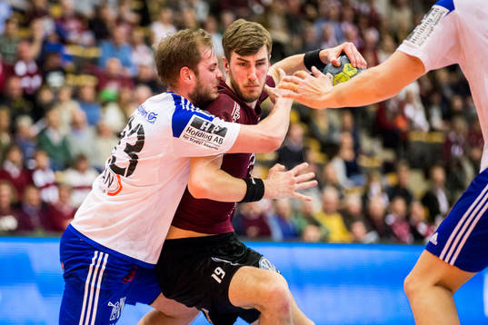 Ystads Eric Schefvert Forsell och Lugis Otto Lagerquist i