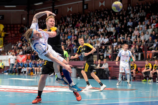 Sävehofs Viktor Rhodin och Redbergslids Tobias Johansson