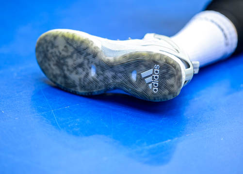 En generell bild på en skosula med texten adidas