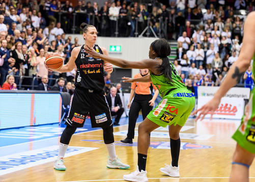 s Tanya Massamba