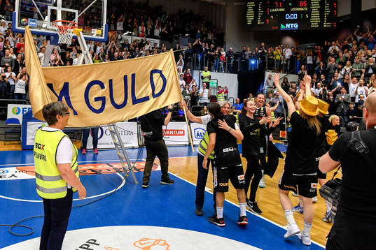 Luleås spelare jublar