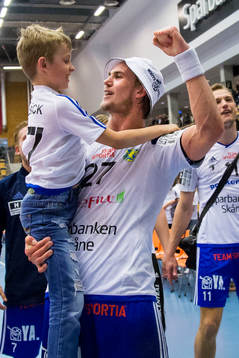 Ystads Anton Hallbäck jublar