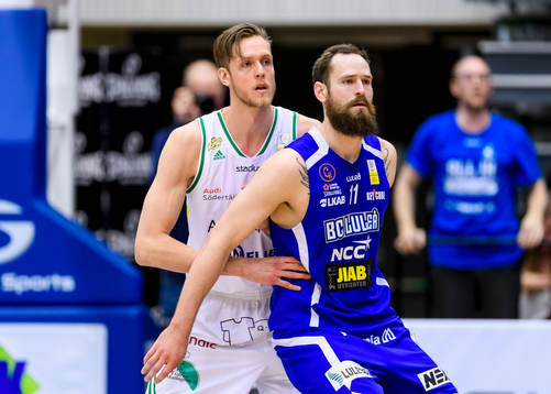 Södertäljes Nicholas Spires och Luleås Tom Lidén