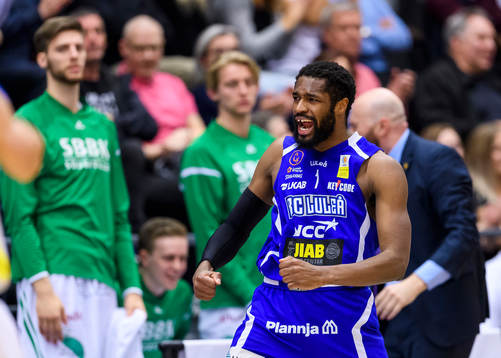Luleås Quinton Upshur jublar