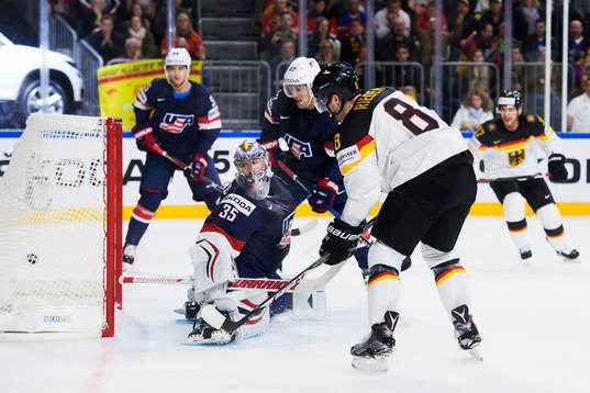 s målvakt Jimmy Howard