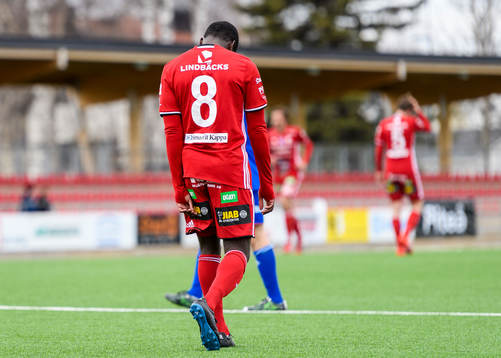 Piteås Samuel Naiwo deppar