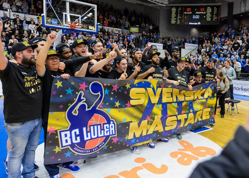 Luleå spelarna jublar