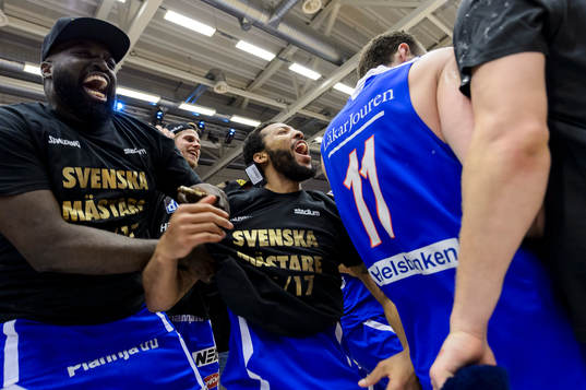 Luleå spelarna jublar