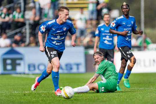 Hammarbys Björn Paulsen har ont