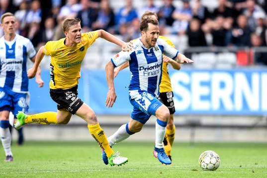 Elfsborgs Joakim Nilsson och IFK Göteborgs Tobias Hysen