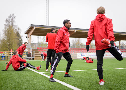 Piteås Kraig Rochester på uppvärmningen