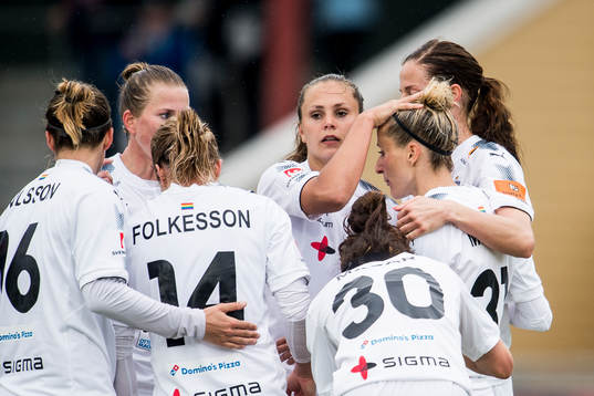 Bläddra bland fler bilder av  Fotboll, Damallsvenskan, Rosengård - Kristianstad