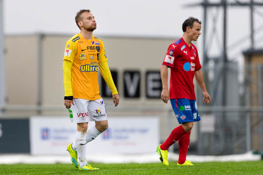 Falkenbergs Tobias Englund deppar