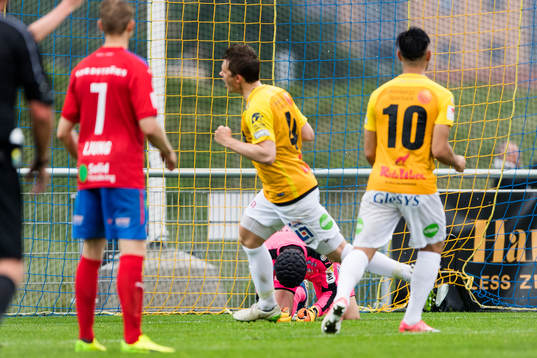 Helsingborgs målvakt Matt Pyzdrowski deppar
