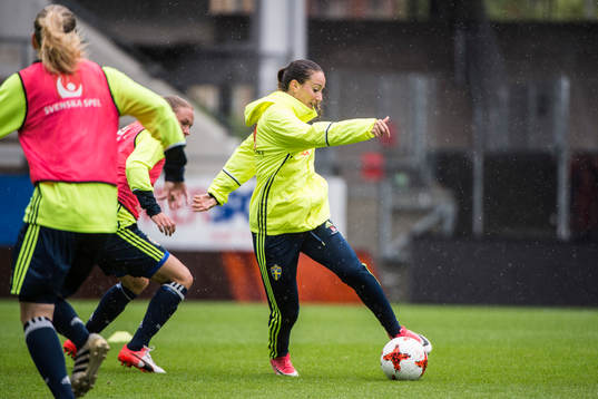 Kosovare Asllani