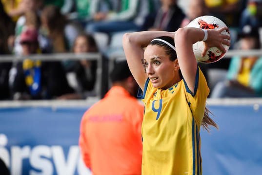 Sveriges Kosovare Asllani