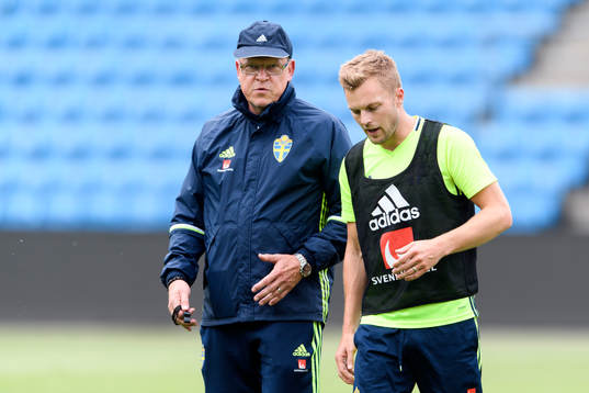 Sveriges förbundskapten Janne Andersson och Sebastian