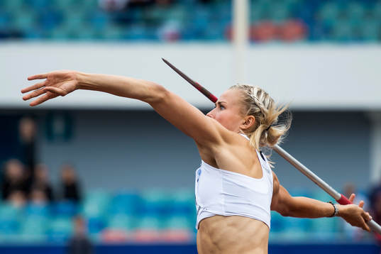 Bianca Salming kastar spjut