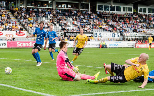 Elfsborgs Simon Lundevall kvitterar till 1-1