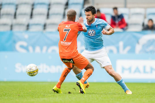 Malmö FFs Behrang Safari och AFC Eskilstunas Ferid Ali