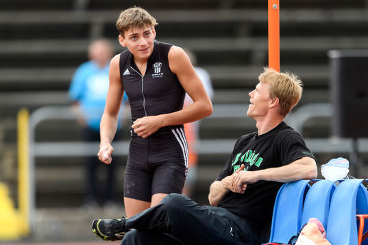 Armand Duplantis, Upsala IF, och Oskar Jansson, Ullevi FK