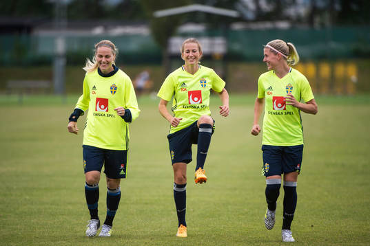 Lisa Dahlkvist, Emma Berglund och Olivia Schough