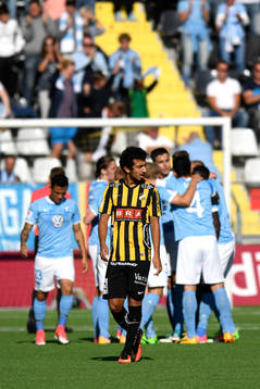 Malmö FFs Alexander Jeremejeff har precis gjort 0-1 och