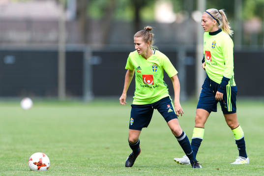 Emma Berglund och Linda Sembrant