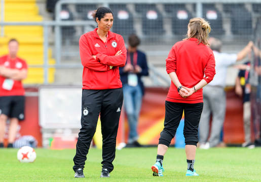 Förbundskapten Steffi Jones